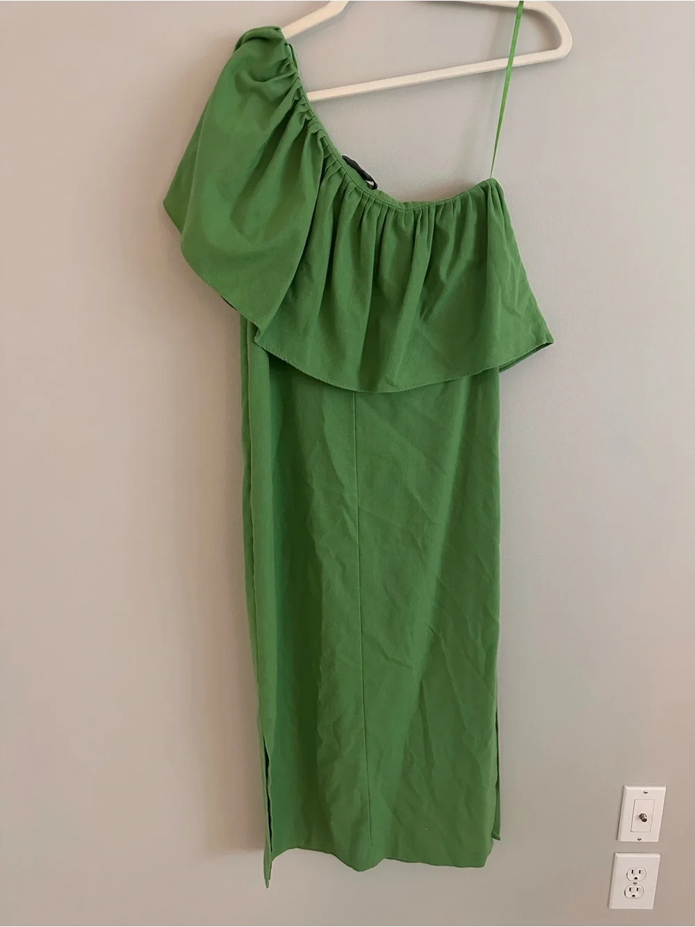 Tuckernuck Pomander Place Florencia One Shoulder Green Midi Dress Size XS
